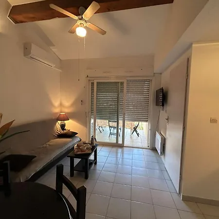 Appt 2 Pieces Port Camargue Pc200-309